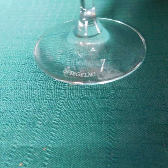 Spiegelau crystal red wine clear plain stemware glass near mint condition - Picture 6 of 7